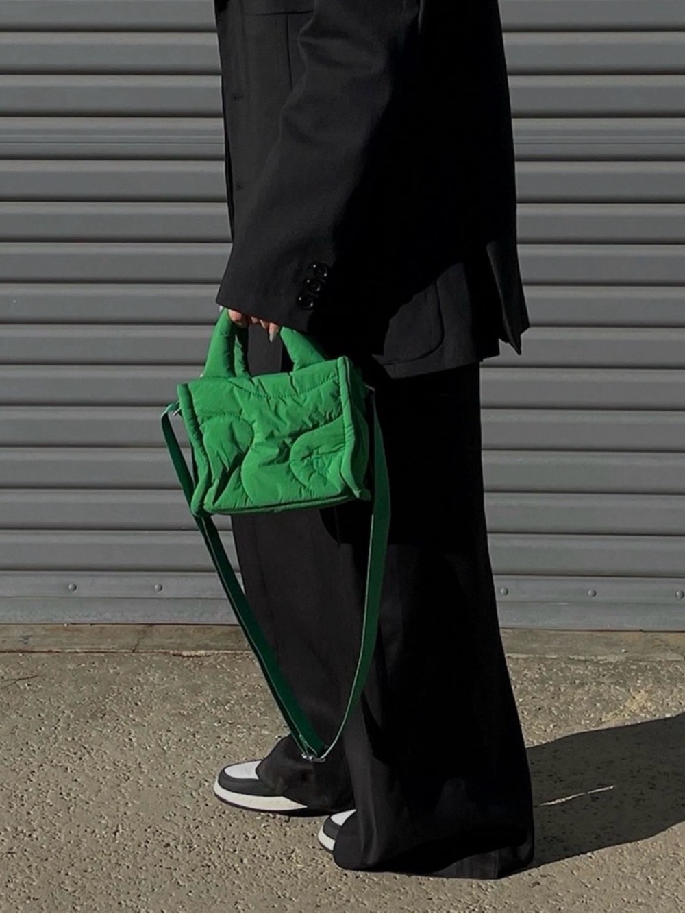 NWT Set of two Thirty Years “The mini drift tote” in cherry red and Kelly green - Picture 4 of 8
